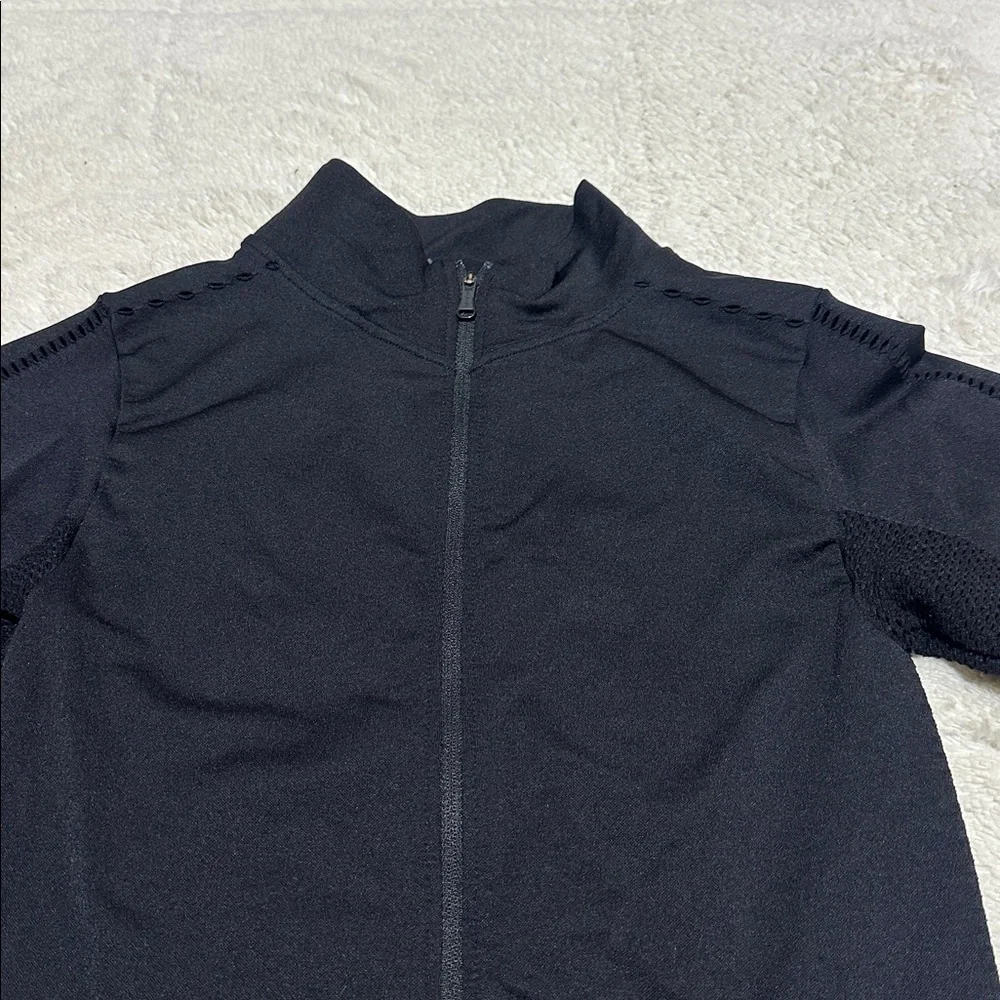 Varley | size xxs/xs | black poinsetta jacket